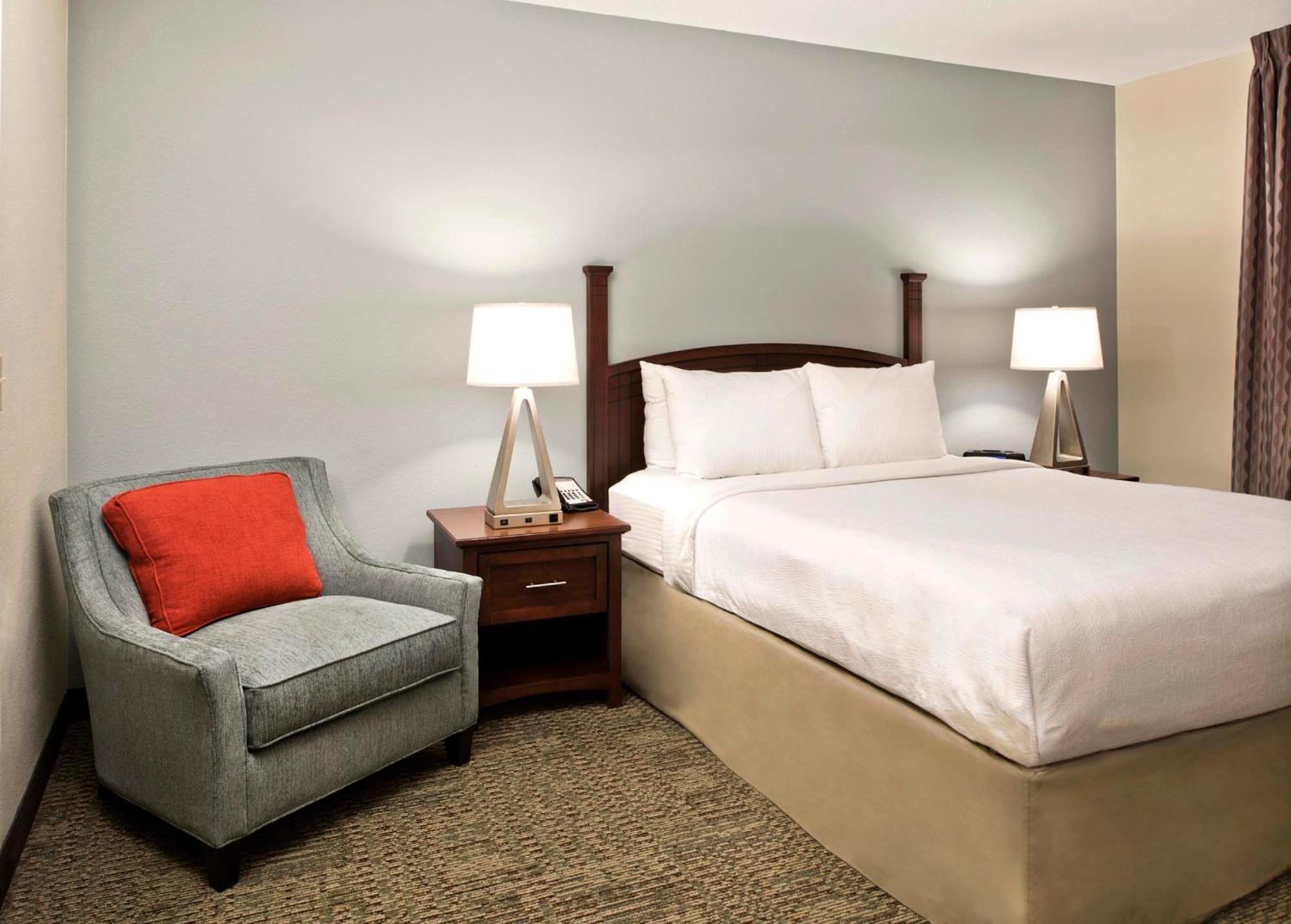 Staybridge Suites - Charlotte Ballantyne By Ihg Bagian luar foto