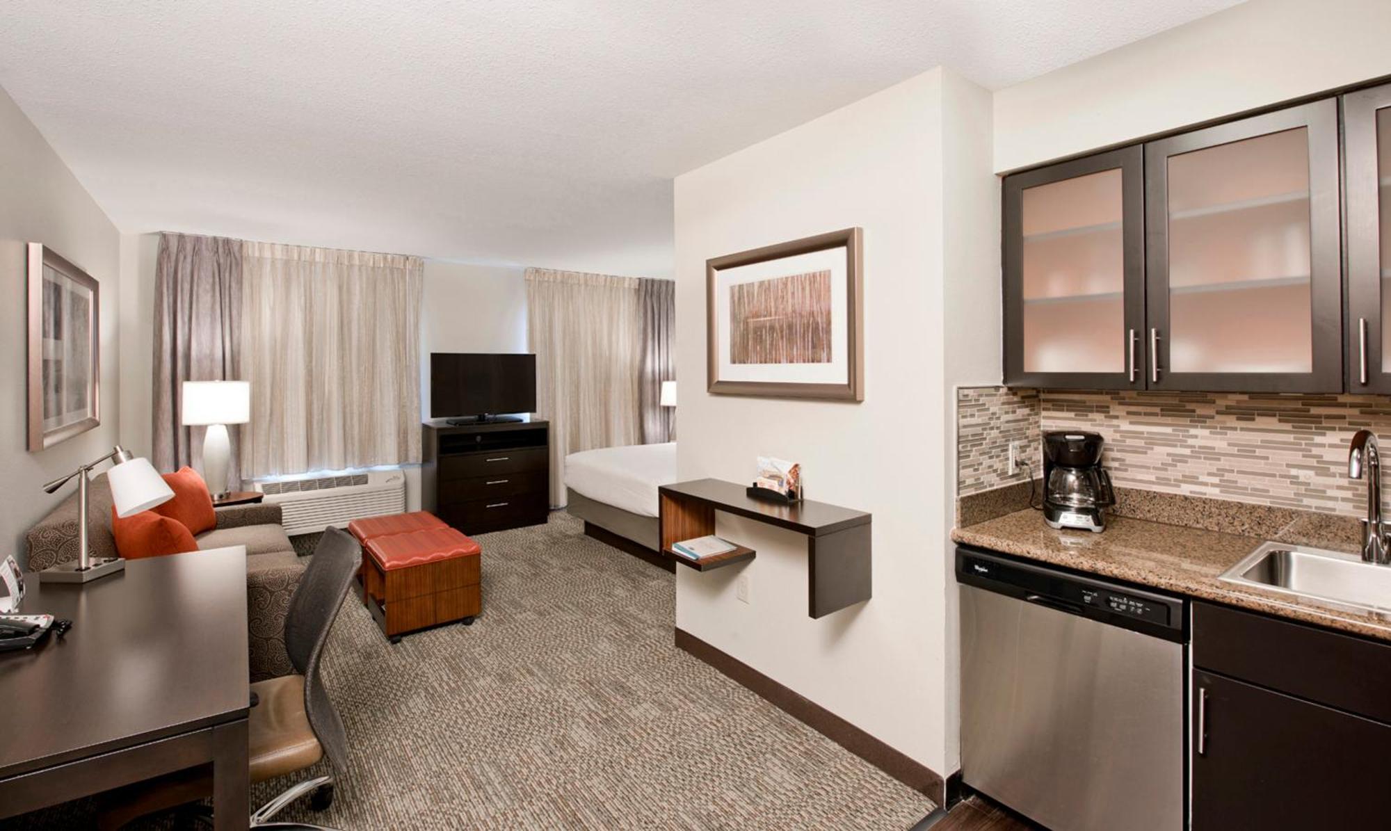 Staybridge Suites - Charlotte Ballantyne By Ihg Bagian luar foto