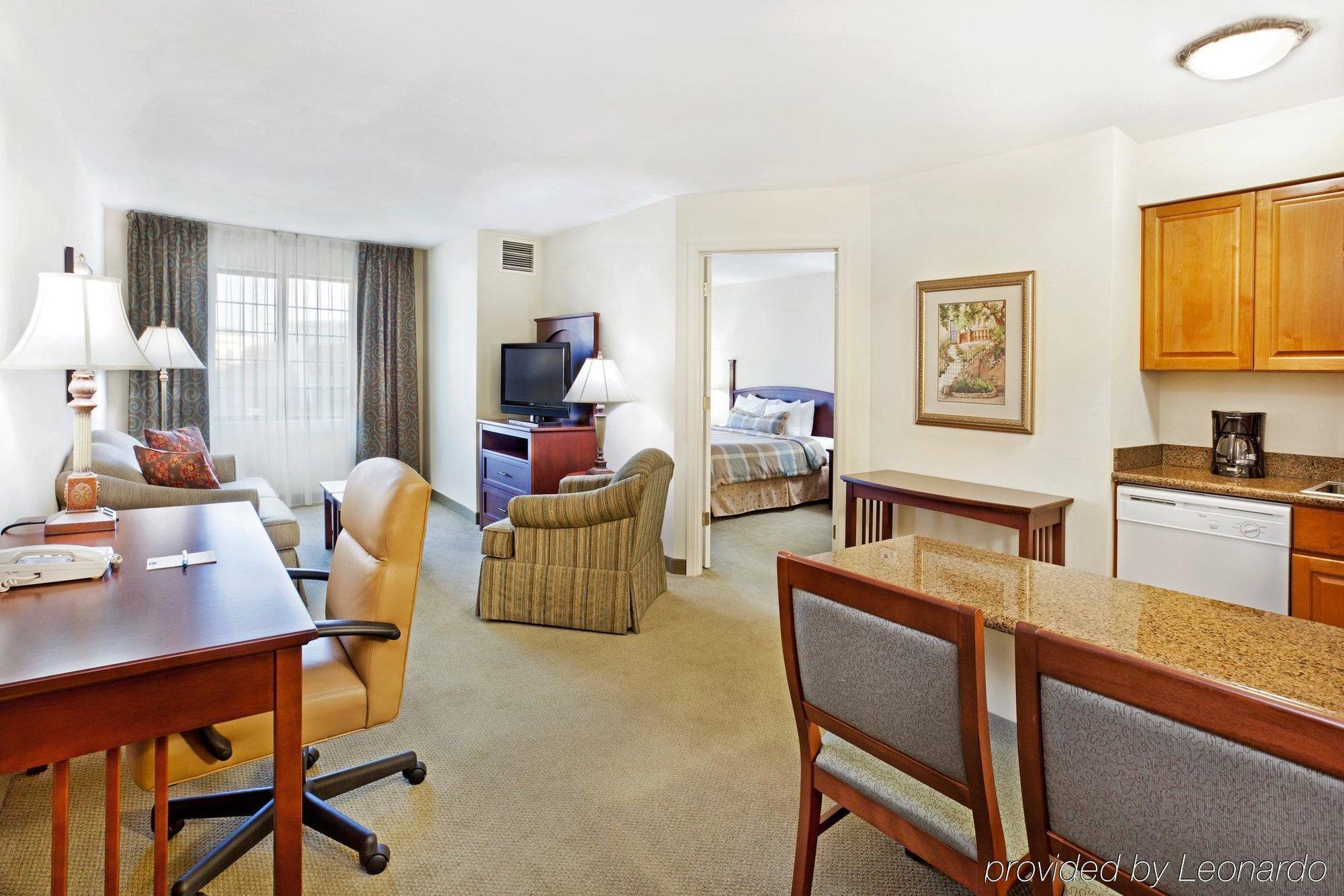 Staybridge Suites - Charlotte Ballantyne By Ihg Ruang foto