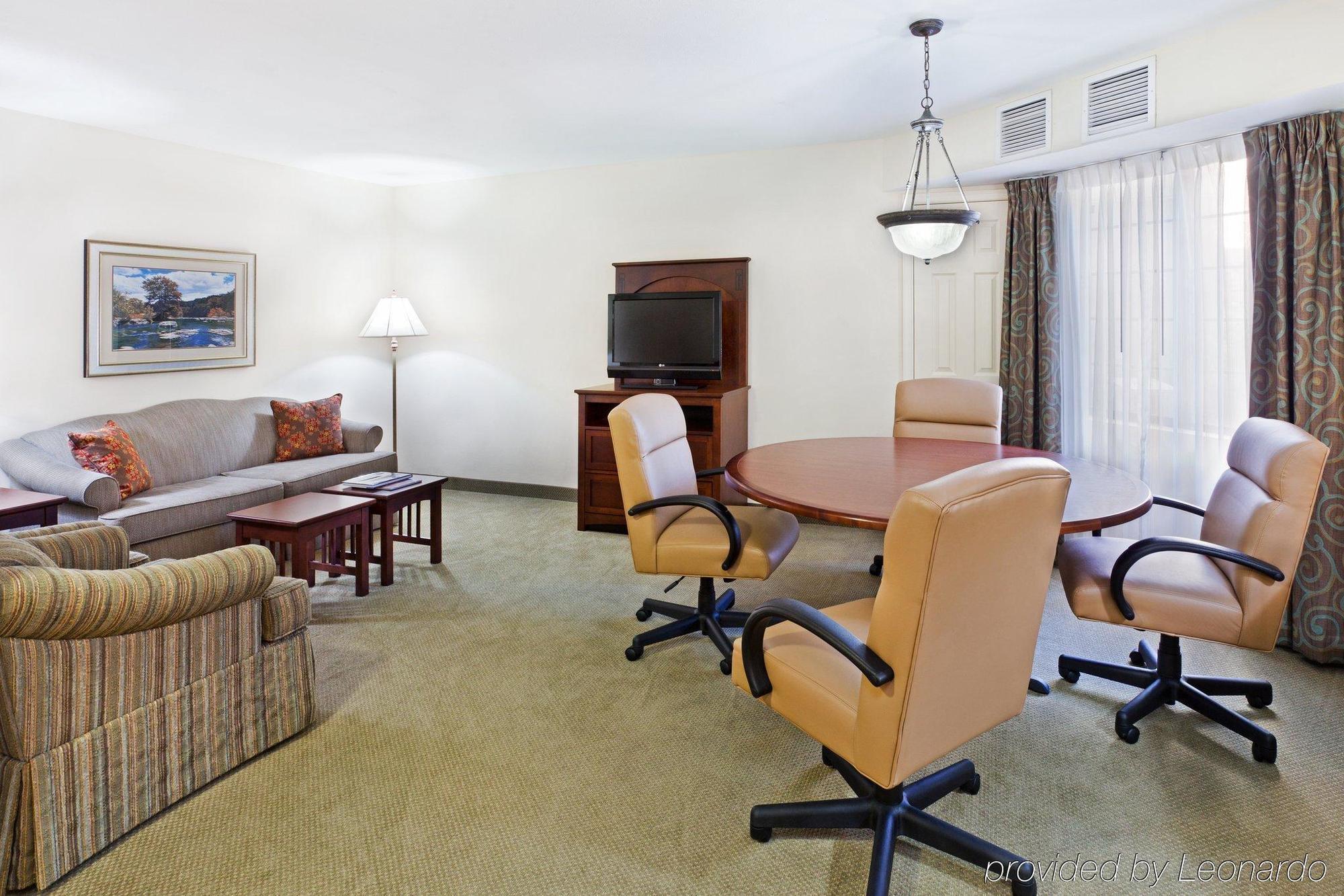 Staybridge Suites - Charlotte Ballantyne By Ihg Ruang foto